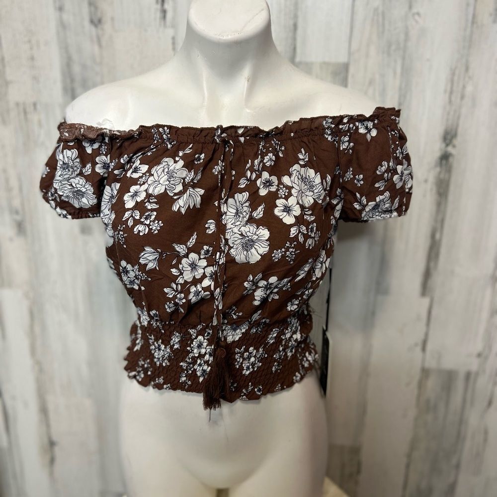 J for justify Brown top off the shoulders